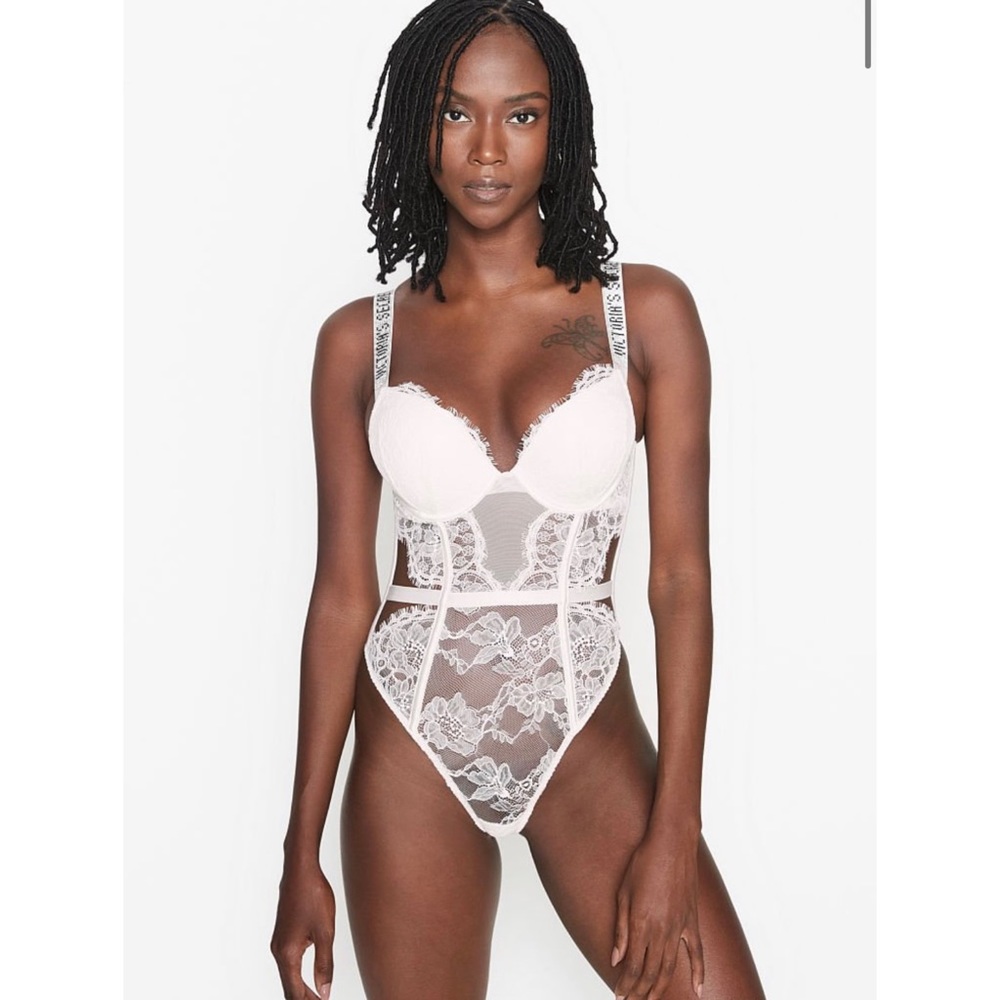 ❣️NWT Victoria’s Secret Bombshell Lace Teddy